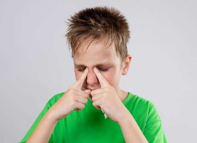 Какие капли капать в нос ребенку с зелеными соплями?